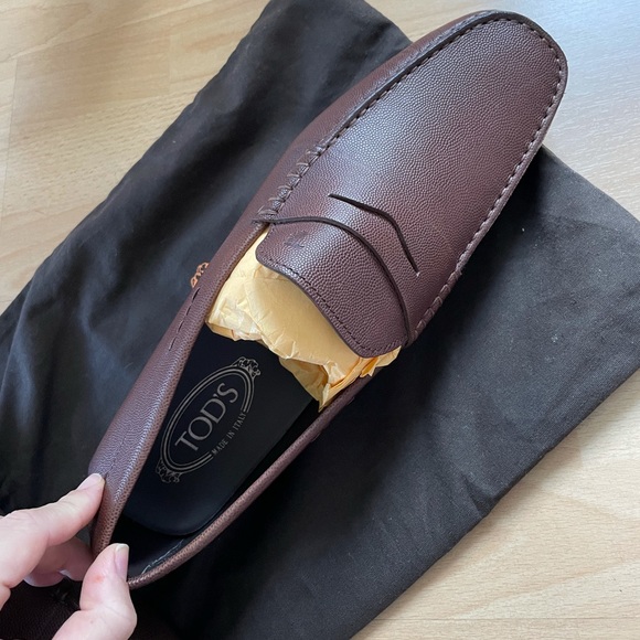 Brand new! Tods men’s Brown leather loafers size 11 - Picture 4 of 6
